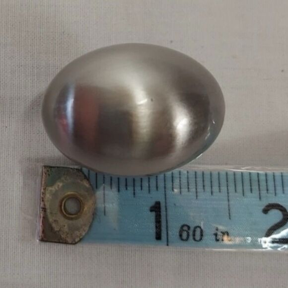 DRAWER KNOBS Satin Nickel Finish Football Shaped 10 pack NEW PN0393L-SN-U1 35mm - Picture 6 of 6